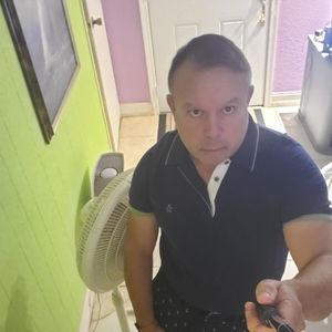 Meet your Posher, Alejandro